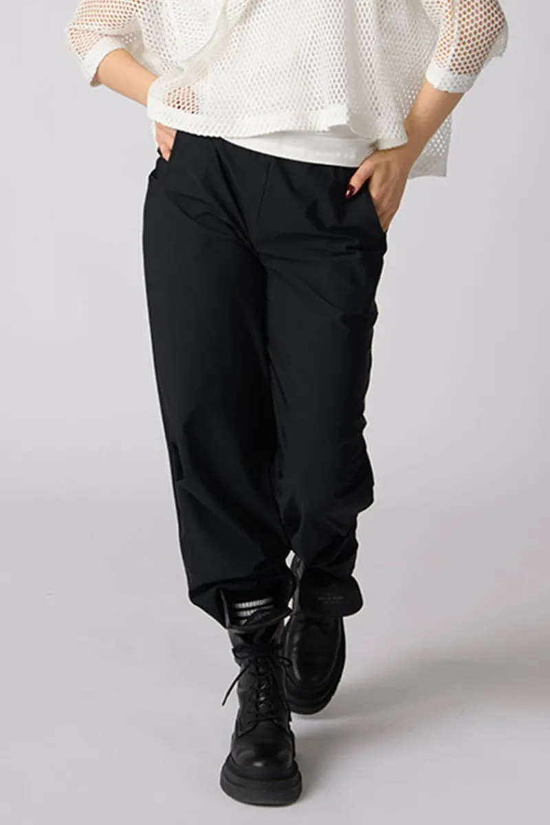 New Elsewhere Fashion Antonella Trousers-Black