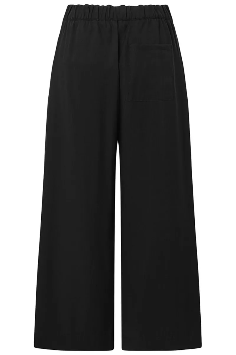 Shop Elsewhere Fashion Cala-Black