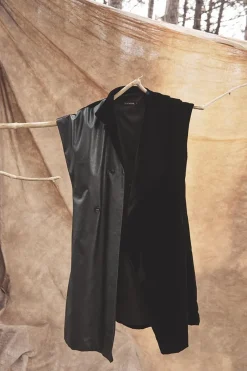Discount Elsewhere Fashion Kitee Velvet Dress-Black