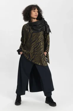 Shop Elsewhere Fashion Montanha Pullover-Gold Mustard